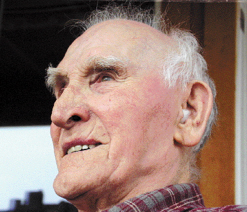 Sigvart «Siggen» Holstad – mai 2000. Han ga klar beskjed da han ble forhørt under krigen. – Æ e fan itj nån NS-kar!