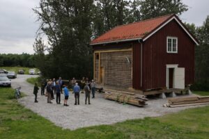 Dugnadsgjengen Foran Telthuset. Foto S. Karlsen